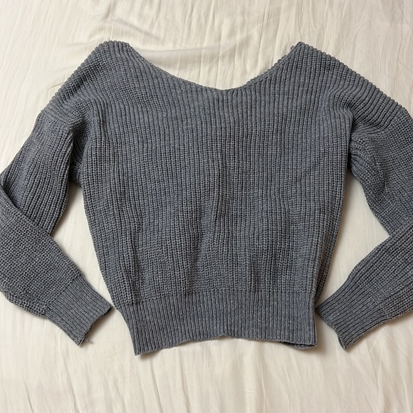 Fashion Nova Reversible Grey Bow Knot Sweater - Picture 5 of 8